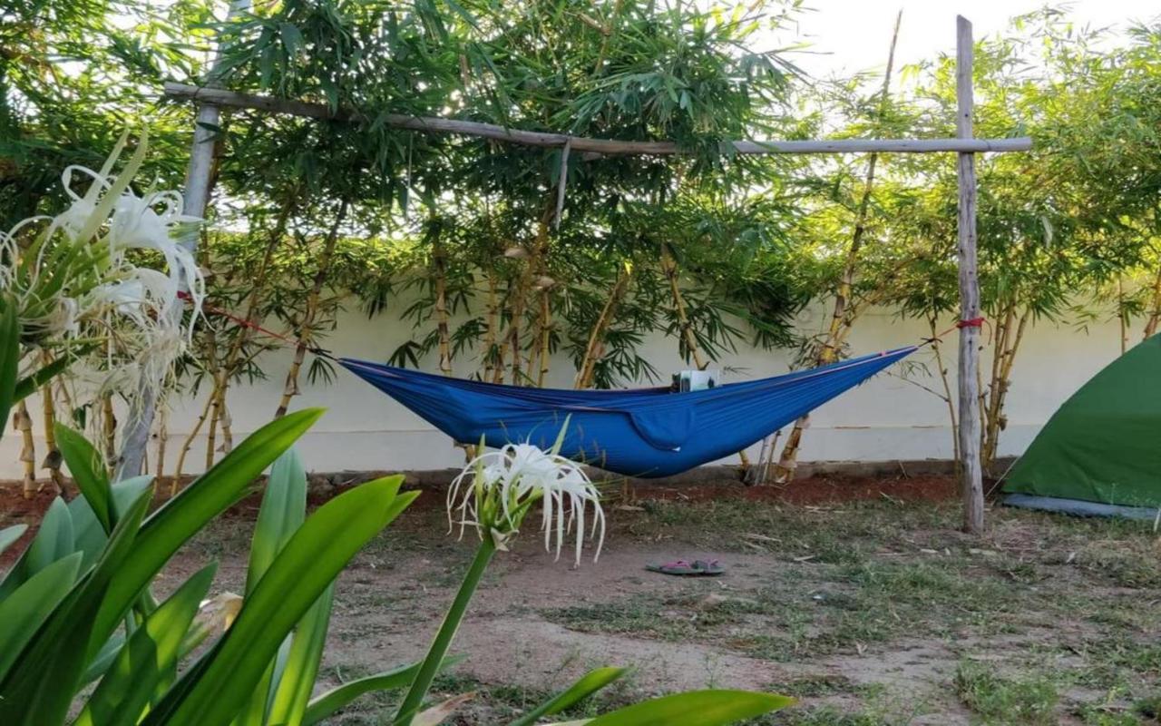 Hotel Megha Resort ฮัมปี ภายนอก รูปภาพ